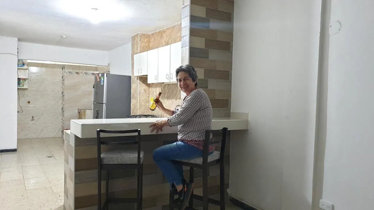 Mom'S House Floralia Hotel Yumbo