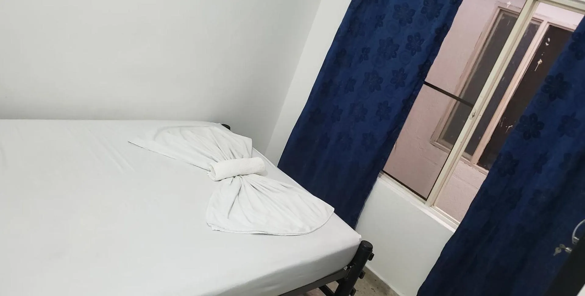 Mom'S House Floralia Hotel Yumbo